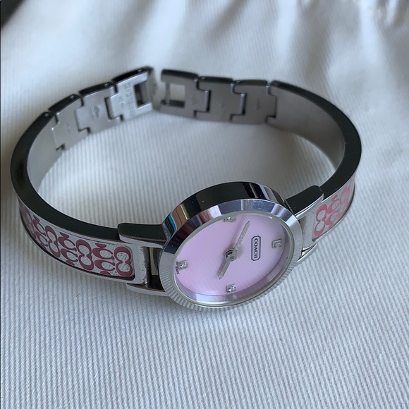 Authentic Coach signature pink watch - Picture 2 of 6